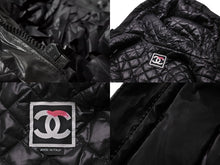 Load image into Gallery viewer, CHANEL シャネル スポーツライン リボンベスト フード付き P36696V26360 ナイロン ブラック サイズ38 美品 中古 56545