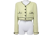 Load image into Gallery viewer, CHANEL シャネル ノーカラー ジャケット 95P グリーン アウター ココボタン ロゴ PO4840VO4018 サイズ40 良品 中古 56567