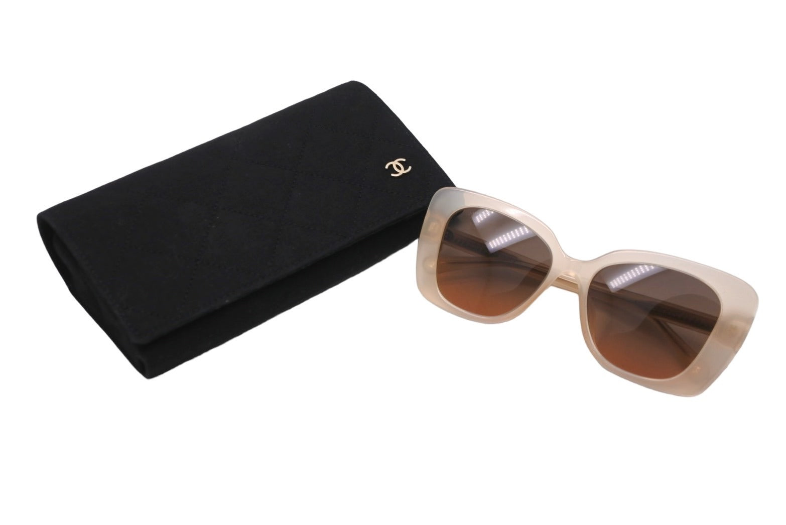 Chanel ブラウン スクエアサングラス CHANEL ブラウン スクエア サングラス 【公式通販】