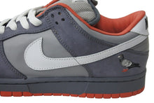 Load image into Gallery viewer, 新品同様 NIKE ナイキ スニーカー SB Dunk Low Staple NYC Pigeon ダンク ロー ステイプル ピジョン 28CM 304292-011 中古 56661