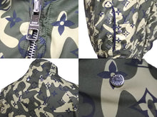 Load image into Gallery viewer, 極美品 LOUIS VUITTON ルイヴィトン × 村上隆 モノグラムカモフラージュリバーシブルジャケット RM082M MNBS01PL4 サイズ46 56691
