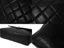 Load image into Gallery viewer, CHANEL シャネル 中マトラッセ チェーン ショルダーバッグ 4番台 ラムスキン ゴールド金具 ココマーク ロゴ 中古 56697