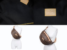 Load image into Gallery viewer, 極美品 LOUIS VUITTON ルイヴィトン バムバッグ ボディバッグ ウエストバッグ M43644 モノグラム ブラウン ゴールド金具 中古 4b005674