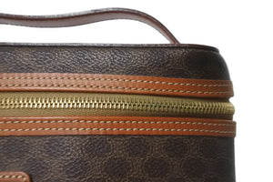 CELINE セリ－ヌ オ－ルドセリ－ヌ バニティバッグ ハンドバッグ マカダム柄 ゴールド金具 ブラウン MC96 良品 中古 56953