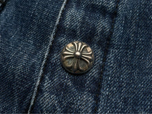 Load image into Gallery viewer, 新品未使用品 CHROME HEARTS クロムハーツ ダウンジャケット ワークドッグ デニム コットン ポリエステル インディゴ 中古 57035