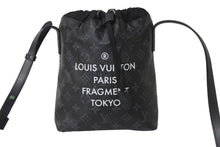 Load image into Gallery viewer, LOUIS VUITTON ルイヴィトン ショルダーバッグ フラグメントナノバッグ モノグラムエクリプス M43418 シルバー金具 美品 中古 57082