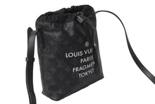 Load image into Gallery viewer, LOUIS VUITTON ルイヴィトン ショルダーバッグ フラグメントナノバッグ モノグラムエクリプス M43418 シルバー金具 美品 中古 57082