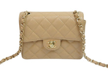 Load image into Gallery viewer, 極美品 CHANEL シャネル ミニマトラッセ ベージュ キャビアスキン 8番台 ラムスキン ショルダーバッグ 中古 57133