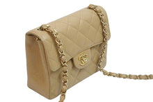 Load image into Gallery viewer, 極美品 CHANEL シャネル ミニマトラッセ ベージュ キャビアスキン 8番台 ラムスキン ショルダーバッグ 中古 57133