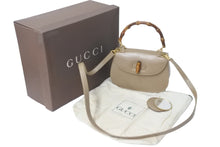 Load image into Gallery viewer, GUCCI グッチ ショルダーバッグ 2WAY ブラウン系 カーフスキン バンブーミニ レザー 000 406 0188 ゴールド金具 美品 中古 57172