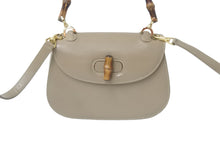 Load image into Gallery viewer, GUCCI グッチ ショルダーバッグ 2WAY ブラウン系 カーフスキン バンブーミニ レザー 000 406 0188 ゴールド金具 美品 中古 57172