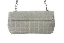 Load image into Gallery viewer, CHANEL シャネル チェーンワンショルダーバッグ No,5 CC カメリア 10番台 2006年 キャンバス シルバー金具 美品 中古 57176