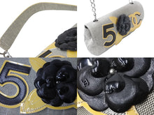 Load image into Gallery viewer, CHANEL シャネル チェーンワンショルダーバッグ No,5 CC カメリア 10番台 2006年 キャンバス シルバー金具 美品 中古 57176