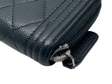 Load image into Gallery viewer, CHANEL シャネル BOY CHANEL ボーイシャネル コインケース 小銭入れ A80602 30番台 ココマーク キャビアスキン ブラック 美品 中古 4b005721