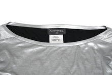 Load image into Gallery viewer, CHANEL シャネル 長袖Ｔシャツ ビッグCCロゴTシャツ サイズ38 シルバー AW002 P43485K04412 美品 中古 57254