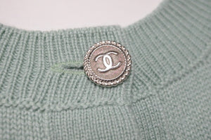 CHANEL シャネル カーディガン 2018プレコレクション ココマーク P58536K07657 カシミヤ グリーン 銀ボタン 美品 中古 57263