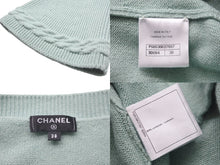 Load image into Gallery viewer, CHANEL シャネル カーディガン 2018プレコレクション ココマーク P58536K07657 カシミヤ グリーン 銀ボタン 美品 中古 57263