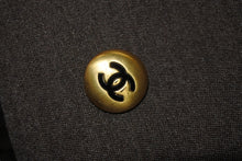 Load image into Gallery viewer, CHANEL シャネル スカート タイトスカ―ト ヴィンテージ ココマーク ブラウン ココボタン 美品 中古 57264