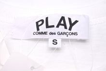 Load image into Gallery viewer, 未使用 プレイコムデギャルソン PLAY COMME des GARCONS Tシャツ AZ-T279 ホワイト Ｓ タグ付き 中古 57274