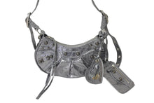 Load image into Gallery viewer, 極美品 BALENCIAGA バレンシアガ LE CAGOLE 定価328900円 カゴールXS ショルダーバッグ 671309 レザー シルバー 中古 57302