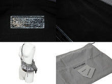 Load image into Gallery viewer, 極美品 BALENCIAGA バレンシアガ LE CAGOLE 定価328900円 カゴールXS ショルダーバッグ 671309 レザー シルバー 中古 57302