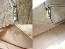 Load image into Gallery viewer, CHANEL シャネル ボストン バッグ ココマーク ベージュ 8番台 キャビアスキン グレインドカーフスキン ゴールド金具 美品 中古 57383