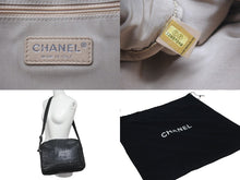 Load image into Gallery viewer, CHANEL シャネル ショルダーバッグ アンリミテッド ココマーク 全面ロゴ 12番台 2008年 レザー ブラック シルバー 美品 中古 57412