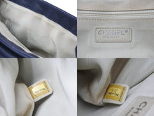 Load image into Gallery viewer, CHANEL シャネル マトラッセ チェーンアラウンド ショルダーバッグ 15番台 ラムスキン ネイビー シルバー 美品 中古 57416