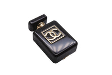 Load image into Gallery viewer, 新品未使用 CHANEL シャネル ブローチ コサージュ 香水 ボトル型 ココマーク B23A ブラウン ゴールド金具 中古 57452