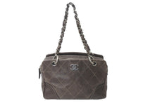 Load image into Gallery viewer, CHANEL シャネル ハンドバッグ チェーン 10番台 ココマーク キャビアスキン シルバー金具 美品 中古 64022