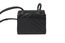 Load image into Gallery viewer, CHANEL シャネル Vステッチ ショルダーバッグ 3番台 ラムスキン ブラック ゴールド金具 ココマーク 美品 中古 57789