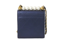 Load image into Gallery viewer, CHANEL シャネル チェーンショルダー ミニマトラッセ 29番台 ラムスキン フェイクパール ネイビー ゴールド金具 美品 中古 57796