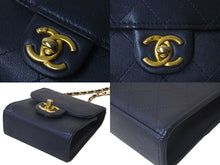 Load image into Gallery viewer, CHANEL シャネル チェーンショルダー ミニマトラッセ 29番台 ラムスキン フェイクパール ネイビー ゴールド金具 美品 中古 57796
