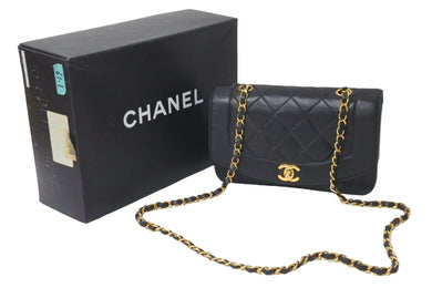 CHANEL シャネル ショルダーバッグ ダイアナ22 マトラッセ チェーン ヴィンテージ 2番台 ブラック ゴールド金具 美品 中古 57805