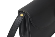 Load image into Gallery viewer, GUCCI グッチ オールドグッチ バンブー ショルダーバッグ ブラック レザー 鞄 斜め掛け 美品 中古 57820