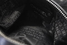 Load image into Gallery viewer, CHANEL シャネル ハンドバッグ チェーン ワンショルダー 7番台 ココマーク ブラック ファー シルバー金具 美品 中古 57839