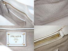 Load image into Gallery viewer, PRADA プラダ 2WAYハンドバッグ ショルダーストラップ付き 三角ロゴプレート カーフ ホワイト 美品 中古 57983