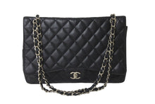 Load image into Gallery viewer, CHANEL シャネル チェーンショルダーバッグ デカマトラッセ33 13番台 キャビアスキン ブラック シルバー金具 美品 中古 58020