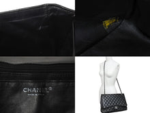 Load image into Gallery viewer, CHANEL シャネル チェーンショルダーバッグ デカマトラッセ33 13番台 キャビアスキン ブラック シルバー金具 美品 中古 58020
