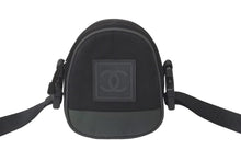 Load image into Gallery viewer, CHANEL シャネル ココマーク スポーツライン ショルダーバッグ 8番台 ブラック グリーン キャンバス 美品 中古 58059