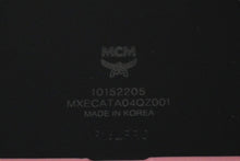 Load image into Gallery viewer, 新品未使用 MCM エムシーエム スマホケース 携帯 IPHONE13 PRO ピンク フレンチブルドッグ MXECATA04 QZ001 中古 58120