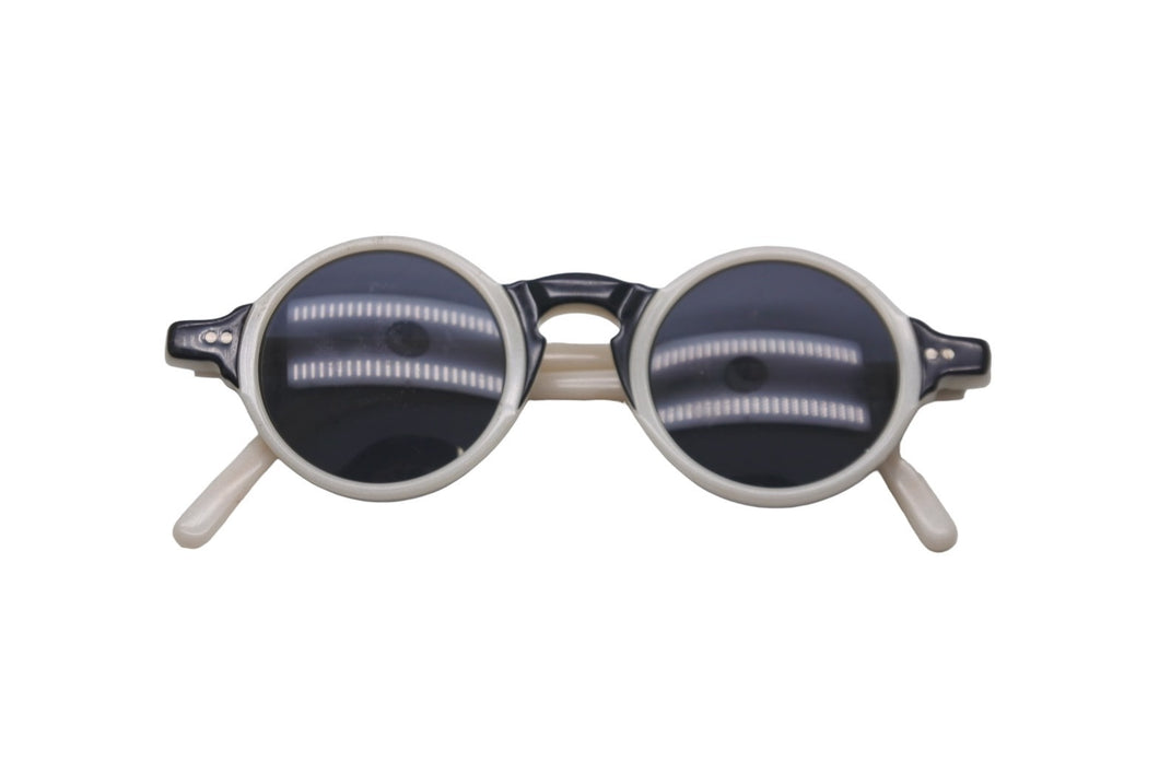 FENDI フェンディ サングラス ホワイト ブラック サイズ41□23 FS204 シルバー金具 美品 中古 58163 