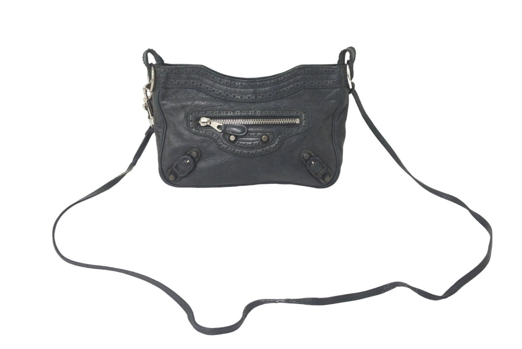 BALENCIAGA バレンシアガ ショルダーバッグ ザヒップ 245080 レザー スタッズ ブラック シルバー金具 良品 中古 58187