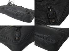 Load image into Gallery viewer, BALENCIAGA バレンシアガ ショルダーバッグ ザヒップ 245080 レザー スタッズ ブラック シルバー金具 良品 中古 58187