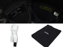 Load image into Gallery viewer, CHANEL シャネル ショルダーバッグ ココマーク チェーンショルダー レザー ブラック A92304 19番台 シルバー金具 美品 中古 58271
