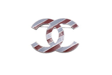 Load image into Gallery viewer, CHANEL シャネル ブローチ ココマーク ボーダー 16S刻印 2016 ハイサマーコレクション レッド ブルー シルバー 20g 美品 中古 58321