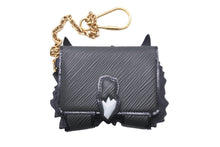 Load image into Gallery viewer, LOUIS VUITTON ルイヴィトン カードケース キャットグラム カードホルダー エピレザー チェーン付き M63898 美品 中古 58420