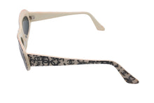 Load image into Gallery viewer, CHANEL シャネル ヴィンテージ サングラス ココマーク 18136 C0200 ホワイト ブラック 良品 中古 58423