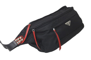 PRADA プラダ ウエストバッグ ボディバッグ スタッズ 三角プレート ブラック ナイロン 1BL014 シルバー金具 美品 中古 58427