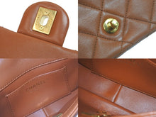 Load image into Gallery viewer, 未使用 CHANEL シャネル ショルダーバッグ ミニマトラッセ ウッド チェーン ミニ フラップ 23AW ゴールド金具 中古 58495